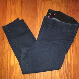 Torrid pull on skinny jeans